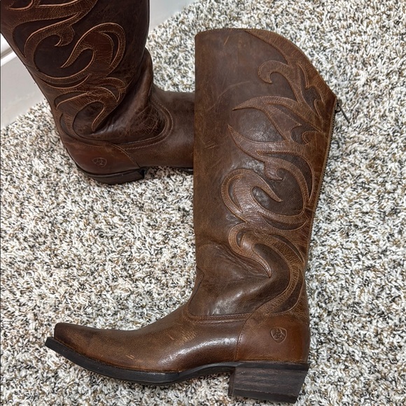 Ariat Genuine Leather Cowboy Boots - Picture 11 of 16